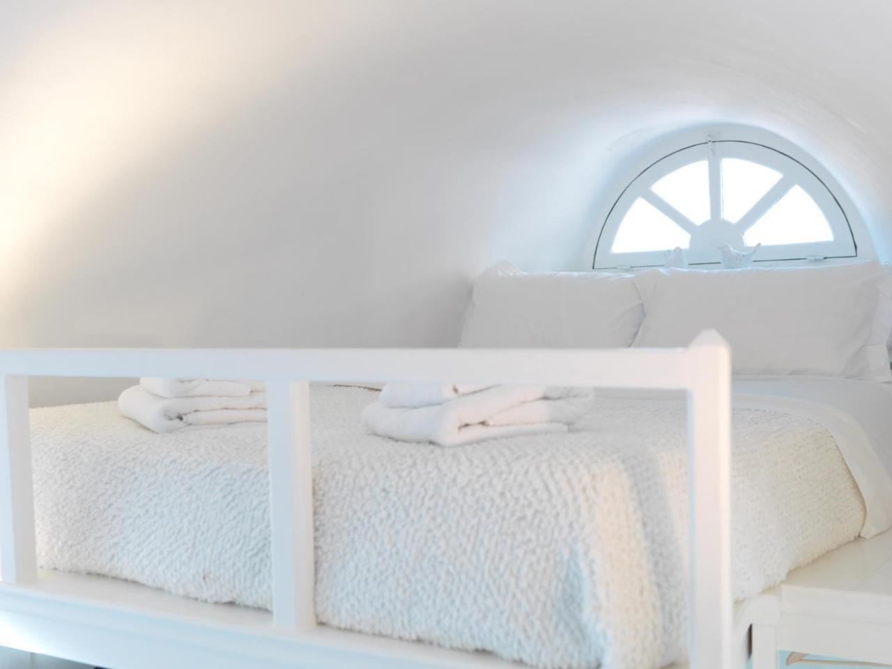 Alsaki Suite By K&K Oía Eksteriør billede
